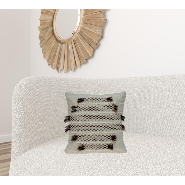 Homeroots 17.72 x 17.72 x 4 in. Creamy & Beige Textured Throw Pillow - 383181