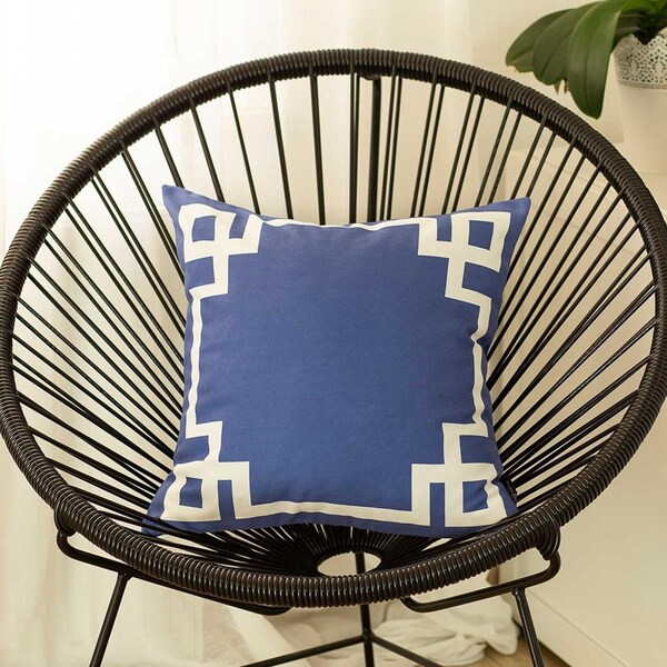 Gfancy Fixtures Blue & White Geometric Decorative Throw Pillow Cover - 18 x 18 in. - GF3659338
