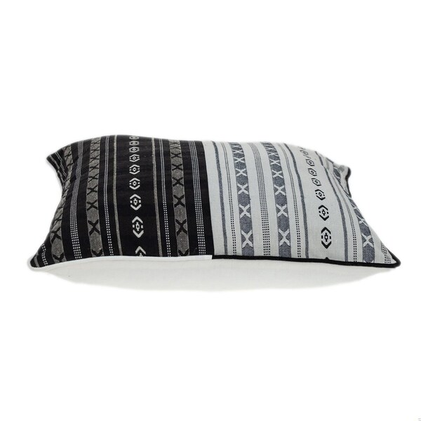 Homeroots 20 x 20 x 5 in. Black & White Abstract Accent Pillow - 383121