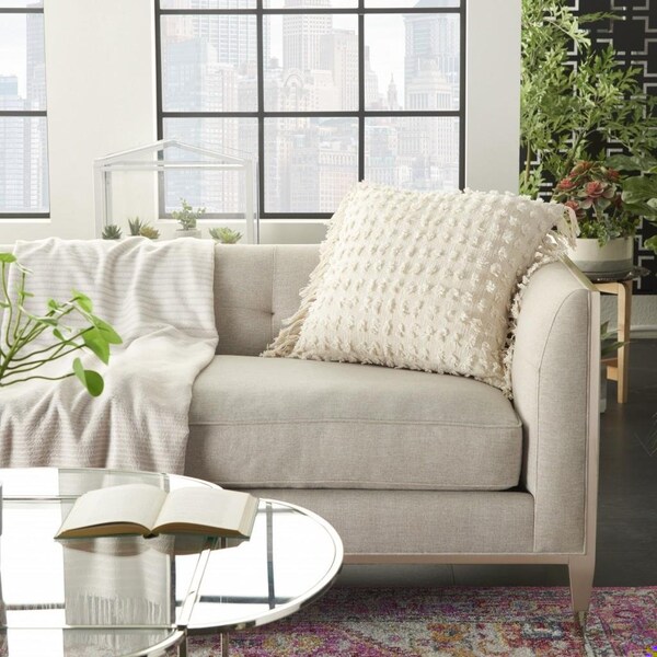 Homeroots 20 x 20 in. Tassel Detailed White Throw Pillow - 386205