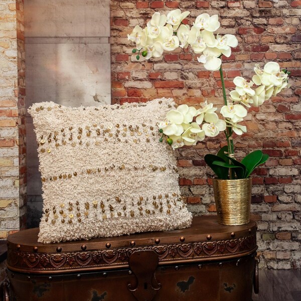 Homeroots 18 x 18 x 4 in. Beige Boho Woven Shaggy Sequin Throw Pillow - 383145