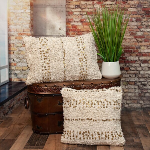 Homeroots 18 x 18 x 4 in. Beige Boho Woven Shaggy Sequin Throw Pillow - 383145