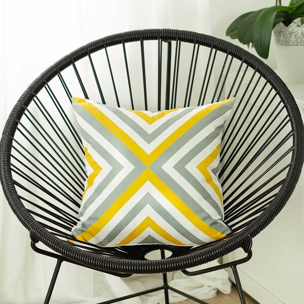 Gfancy Fixtures Multi Color Geometric Flashback Printed Decorative Throw Pillow Cover - 18 x 18 in. - GF3666361