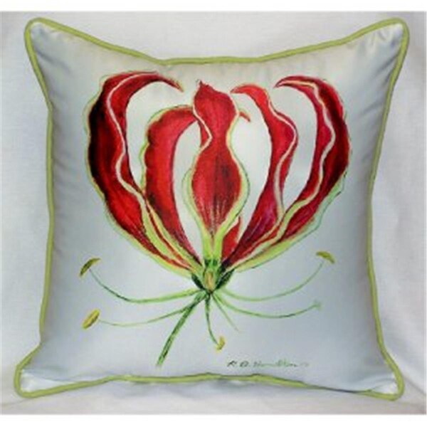 Betsy Drake Red Lily Throw Pillow- 22 x 22 in. - ZP482