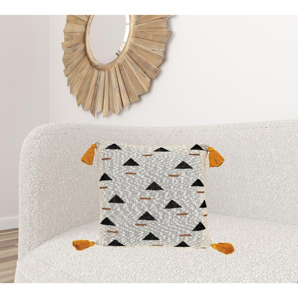 Homeroots 20 x 20 x 4 in. Beige, Black & Yellow Natural Knitted Throw Pillow - 383148