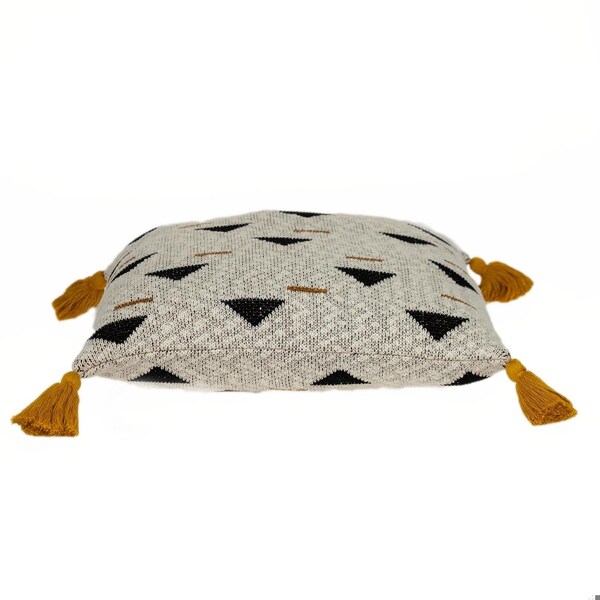 Homeroots 20 x 20 x 4 in. Beige, Black & Yellow Natural Knitted Throw Pillow - 383148