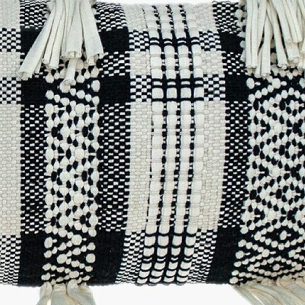 Homeroots 35 x 12 x 4 in. Black & White Geo Long Lumbar Throw Pillow - 383143