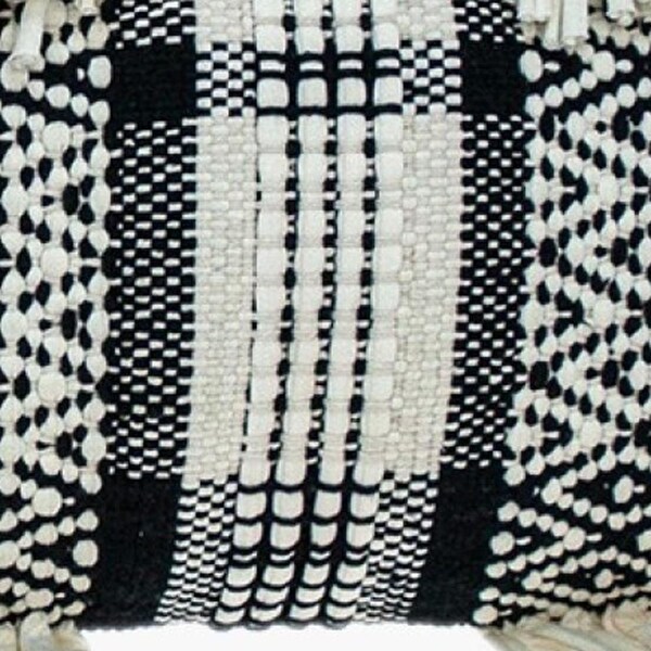 Homeroots 35 x 12 x 4 in. Black & White Geo Long Lumbar Throw Pillow - 383143