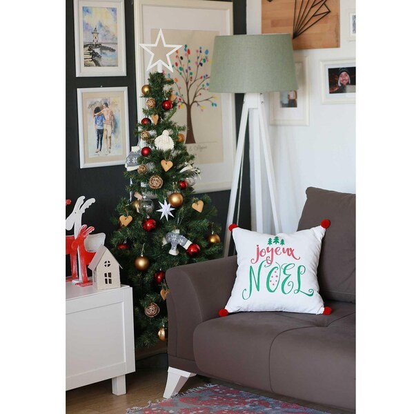 Homeroots Christmas Noel Printed Decorative Throw Pillow CoverMulti Color 18 x 18 in. - 355539