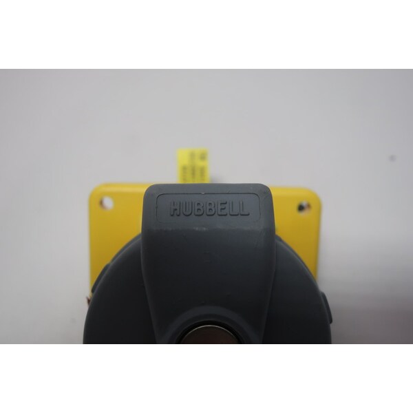 Hubbell PIN AND SLEEVE WATERTIGHT 2P 3W 20A AMP 125V-AC RECEPTACLE - 320R4W