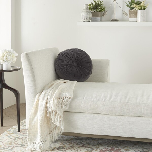Homeroots 16 x 16 in. Dark Gray Tufted Round Throw Pillow - 386284