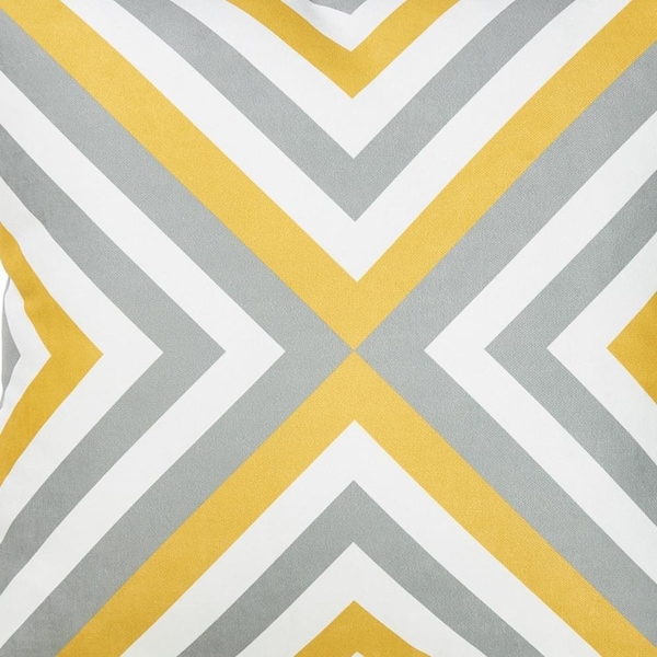Homeroots Multi Color Geometric Flashback Printed Decorative Throw Pillow Cover 18 x 18 in. - 355277