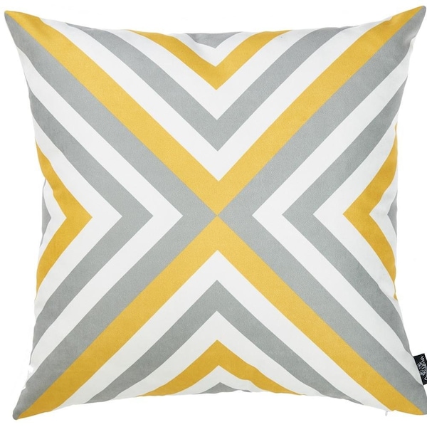 Homeroots Multi Color Geometric Flashback Printed Decorative Throw Pillow Cover 18 x 18 in. - 355277