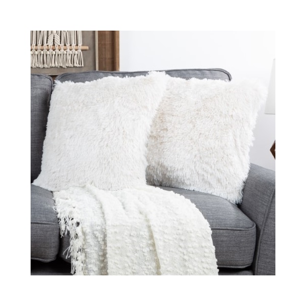 Hastings Home Hastings Home Set of 2 White Faux Fur Shag Pillows - 582619IQA