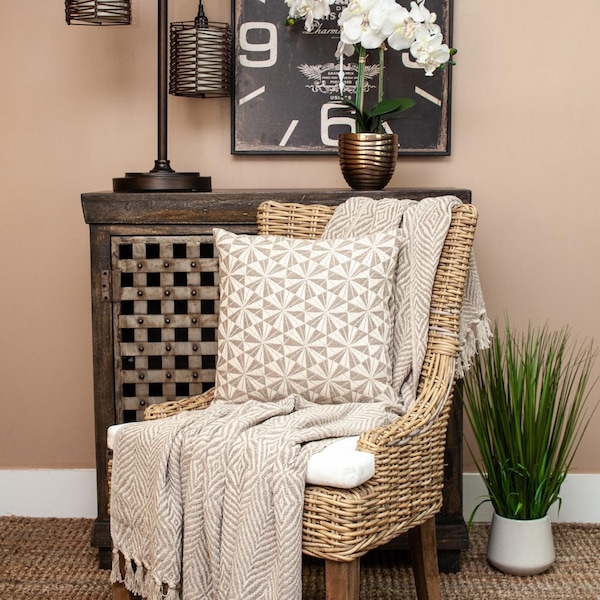 Homeroots 16 x 16 x 5 in. Pale Brown & Beige Pinwheels Throw Pillow - 383097