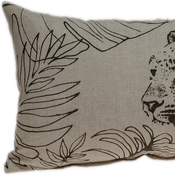 Homeroots 12 x 20 x 4 in. Beige Jaguar Silhoutte Lumbar Throw Pillow - 383138