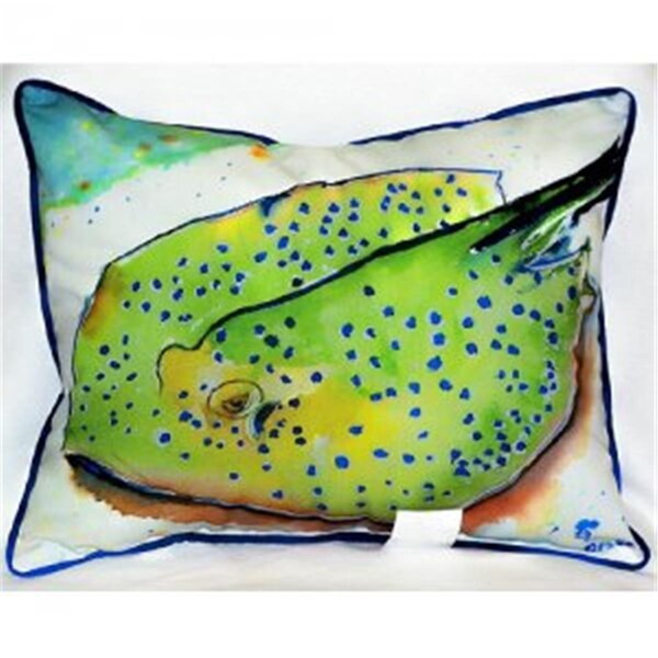 Betsy Drake Stingray Throw Pillow- 20 x 24 in. - ZP405