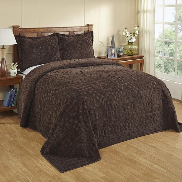 Better Trends 120 x 110 in. Rio Chenille Bedspread, Chocolate - King - BE394282