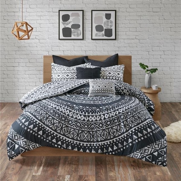 Urban Habitat Urban Habitat UH10-2143 Cora Cotton Comforter Set; Black - Full & Queen - 7 Piece - UH10-2143