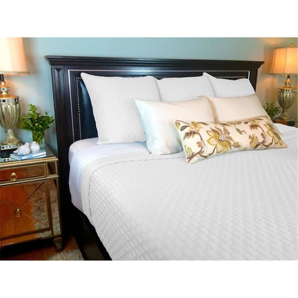 Bedvoyage Coverlet - King - White - 17981721