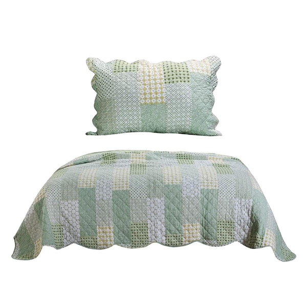 Benjara Reversible Fabric Twin Size Quilt Set with Geometric Pattern Motif, Green - 5 x 15 x 20 in. - BM219433