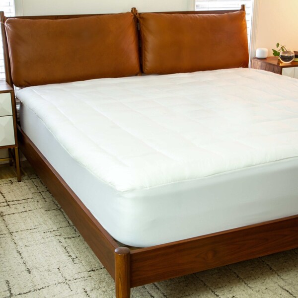 Flash Furniture Capri Comfortable Sleep White Mattress Pad - Deep Pocket - Queen Size - Quilted Cotton Top - Hypoallergenic - Fits 8"-21" Mattresses - RF-REM-09-Q-GG