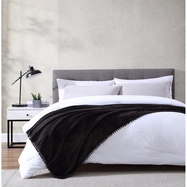 Escenografia 50 x 70 in. Walnut Flannel Pompom Throw, Black - ES2974313