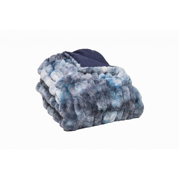 Homeroots Chunky Sectioned Shades of Blue Faux Fur Throw Blanket - 386754