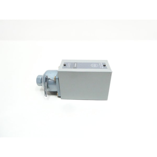 Interruptor de presión Allen Bradley CONTROL 1/4IN 65PSI 125V-AC - 836-C61A