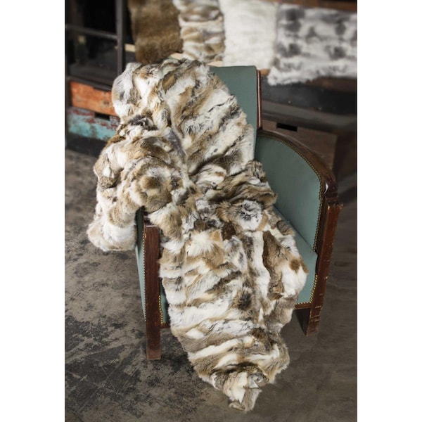 Gfancy Fixtures 2 x 50 x 60 in. 100 Percent Natural Rabbit Fur Tan & White Throw Blanket - GF3099647