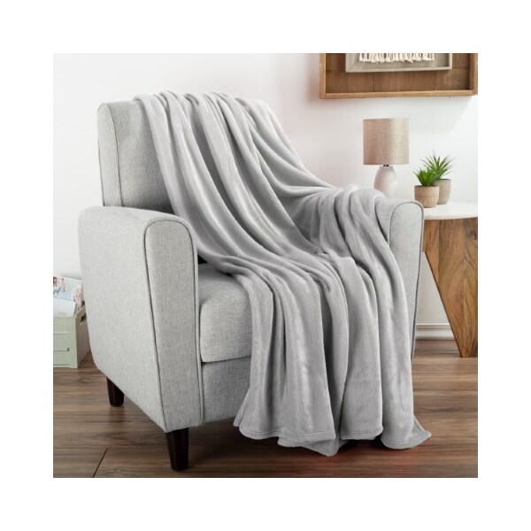 Hastings Home Flannel Fleece Throw Blanket Oversized 60" x 70" Microfiber for Couch, Chair, Sofa in Dawn Gray - 211252ZMA