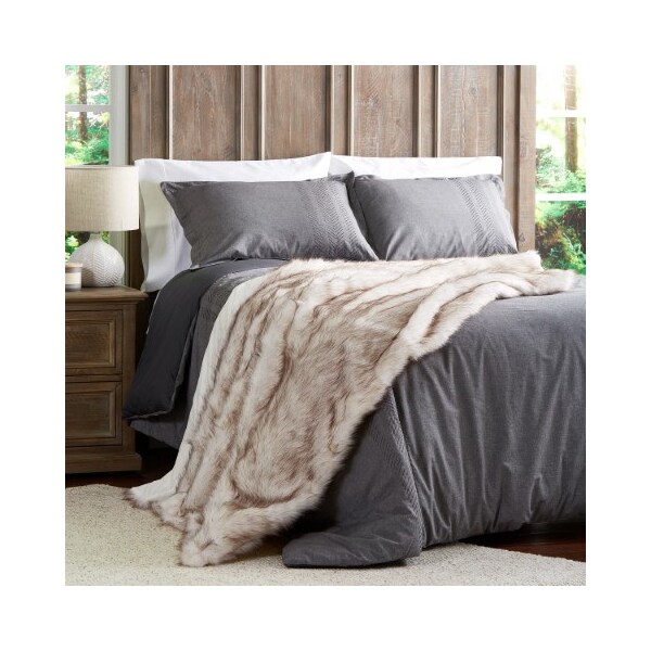 Hastings Home Faux Fur Throw Luxurious, Soft, Hypoallergenic Premium Fashion Blanket, 60"x70", Pearl White - 579883NSS