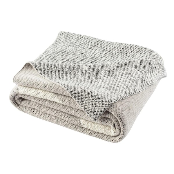 Safavieh 32 x 40 in. Tater Trot Blanket - Grey, Natural & Black - BBY1015E-3240