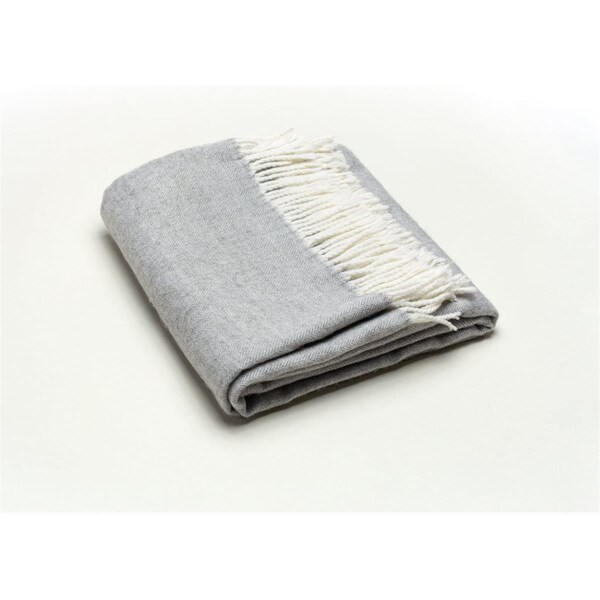 Homeroots Light Gray Soft Acrylic Herringbone Throw Blanket - 475725