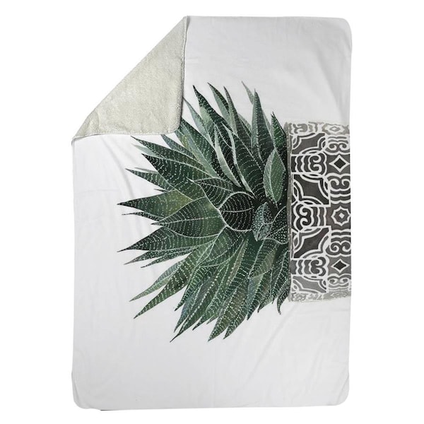 Kd Cuna 60 x 80 in. Zebra Plant Succulent-Sherpa Fleece Blanket - KD3339445