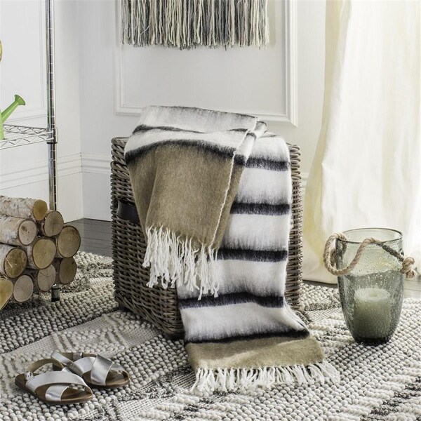 Safavieh 50 x 70 in. Heidi Throw, Brown - THR601A-5070