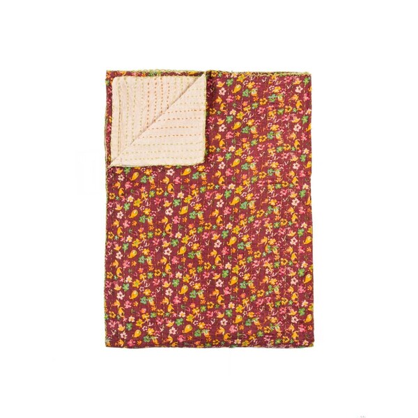 Homeroots 50 x 70 in. Kantha Cotton Throw - 300 - 293211