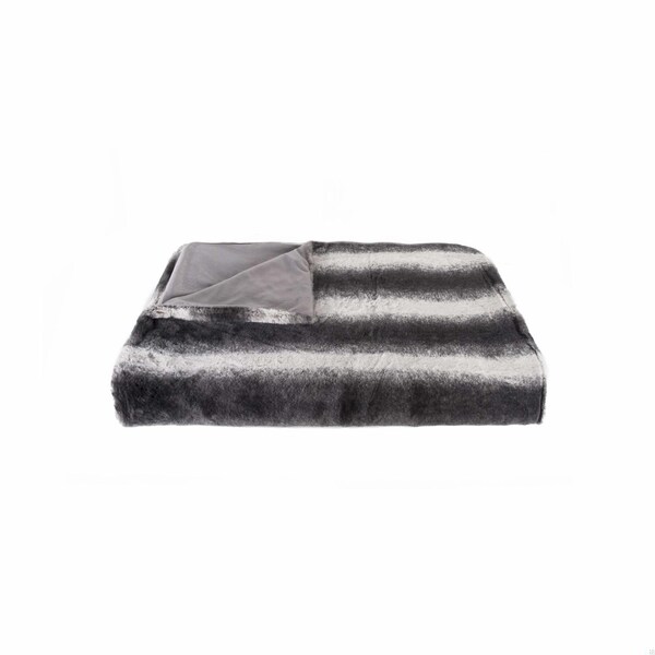 Homeroots 50 x 60 in. Irving Charcoal & White Fur Throw - 354557