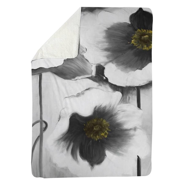 Begin Home Decor 60 x 80 in. Black & White Flowers-Sherpa Fleece Blanket - 5545-6080-FL120