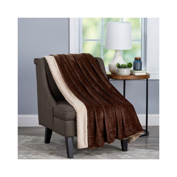 Hastings Home Poly Fleece Sherpa Oversized Plush Woven Polyester Solid Color Throw, Breathable, Mahogany and Dove - 919596MCM