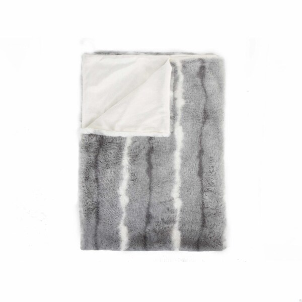 Homeroots 50 x 60 in. Dayton Grey & White & Black Fur Throw - 354556
