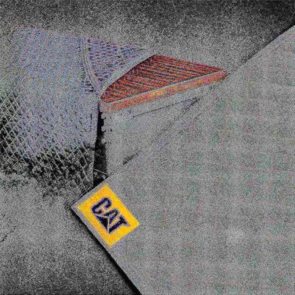 Cat 4 Pack 72 Inch x 80 Inch Non-Woven Utility Blanket - 240030