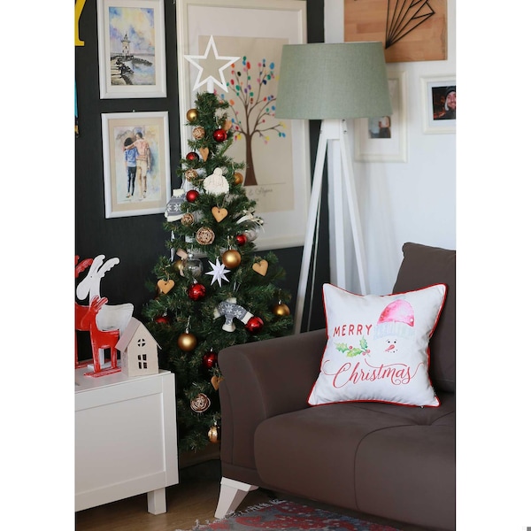 Homeroots Multi Color Merry Christmas Printed Decorative Throw Pillow Cover 18 x 18 in. - 355302
