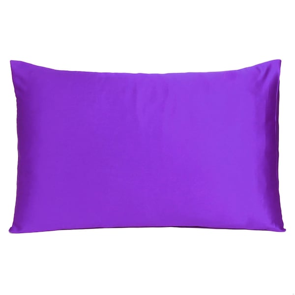 Homeroots 20 x 40 in. Bright Purple Dreamy Silky Satin King Size Pillowcases - 387850
