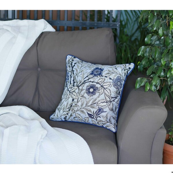 Homeroots 17 x 17 in. Blue Jacquard Leaf Decorative Throw Pillow Cover - 355615
