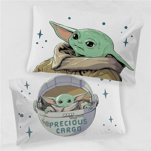Star Wars Star Wars 811430 The Mandalorian Curious Child Reversible Pillow Case; Multi Color - 811430