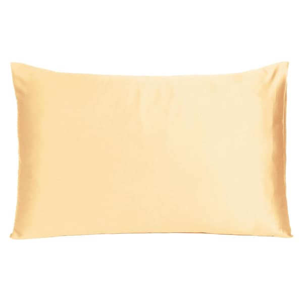 Homeroots 20 x 30 in. Pale Peach Dreamy Silky Satin Queen Size Pillowcases - 387902