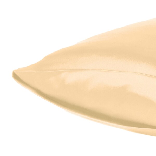 Homeroots 20 x 30 in. Pale Peach Dreamy Silky Satin Queen Size Pillowcases - 387902