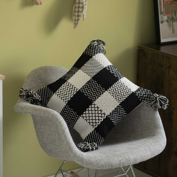 Deerlux 16" Handwoven Cotton Throw Pillow Cover with Patterned Gingham Design and Tasseled Corners - QI004302.GM
