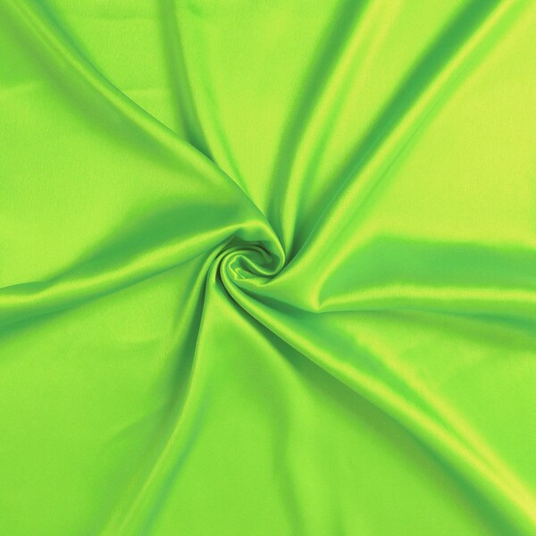 Homeroots 20 x 30 in. Bright Green Dreamy Silky Satin Queen Size Pillowcases - 387898